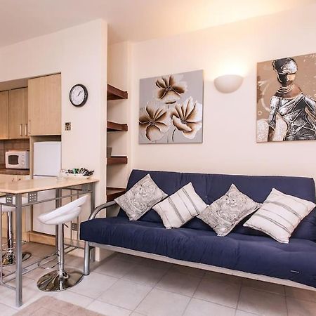 Awesome Apartment In The Heart Of Camden Town Londen Buitenkant foto