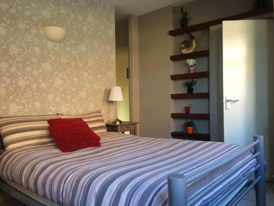 Awesome Apartment In The Heart Of Camden Town Londen Buitenkant foto